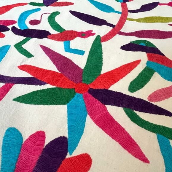 Handmade Mexican Otomi Embroidery Panel - Multicolor Animals & Flora on Cotton - Picture 4 of 9
